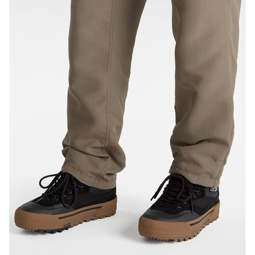 New! Size: 4 Men/5.5 Women | Vans Half Cab GORE-TEX MTE | Color: Black Gum